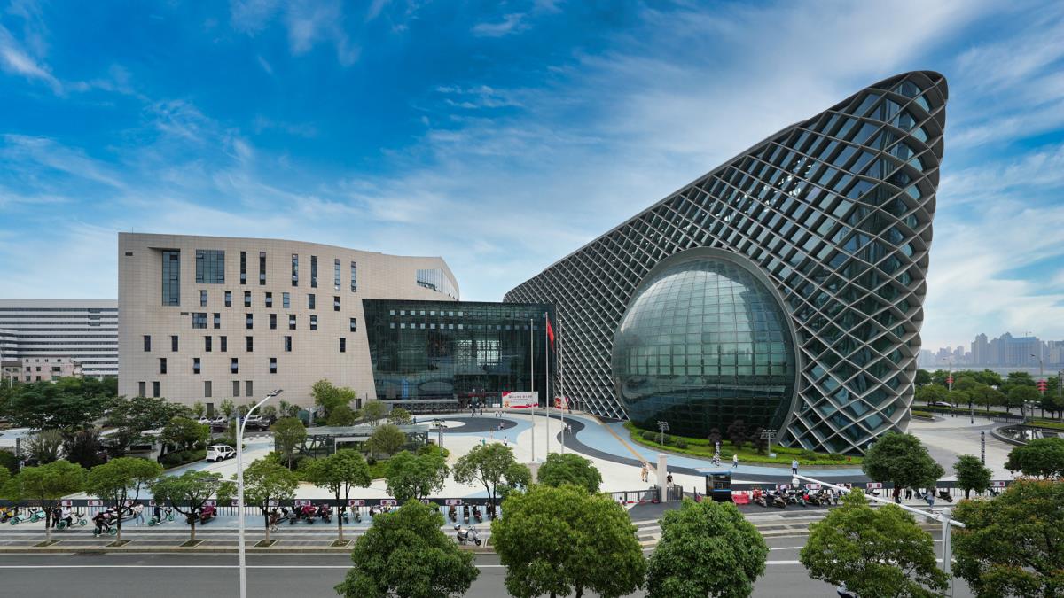 江西省科技馆正面实景图小图.jpg